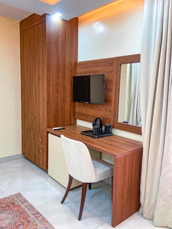 Plush Hotel,อาบูจา ภายนอก รูปภาพ