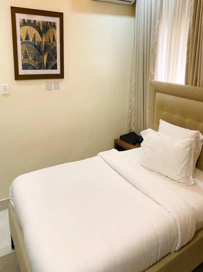 Plush Hotel,อาบูจา ภายนอก รูปภาพ